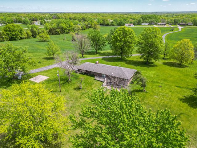 580 E SEXTON ST, Harrisburg, MO 65256