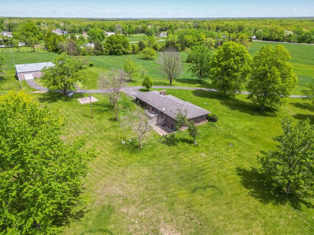 580 E SEXTON ST, Harrisburg, MO 65256