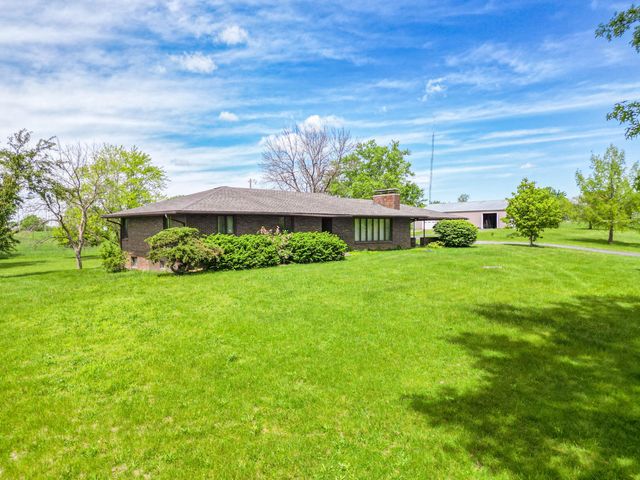 580 E SEXTON ST, Harrisburg, MO 65256