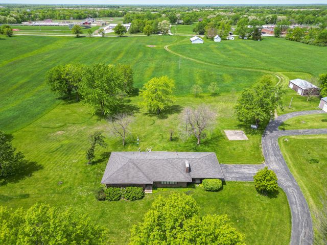 580 E SEXTON ST, Harrisburg, MO 65256