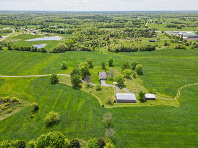 580 E SEXTON ST, Harrisburg, MO 65256