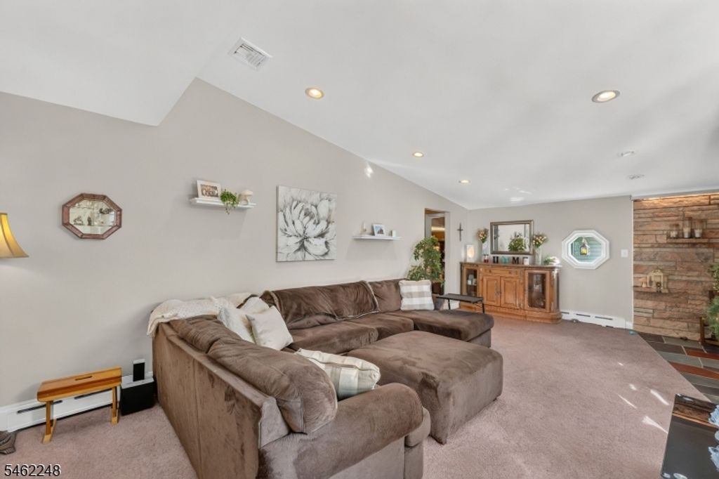 2642 Linder Ave, North Brunswick Twp., NJ 08902 — photo 2
