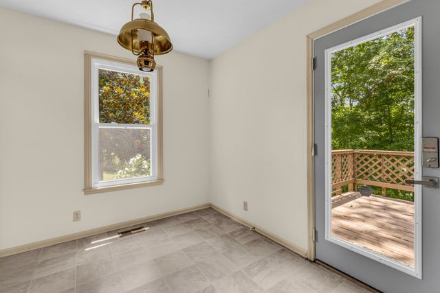 1106 Dogwood Ln, White House, TN 37188