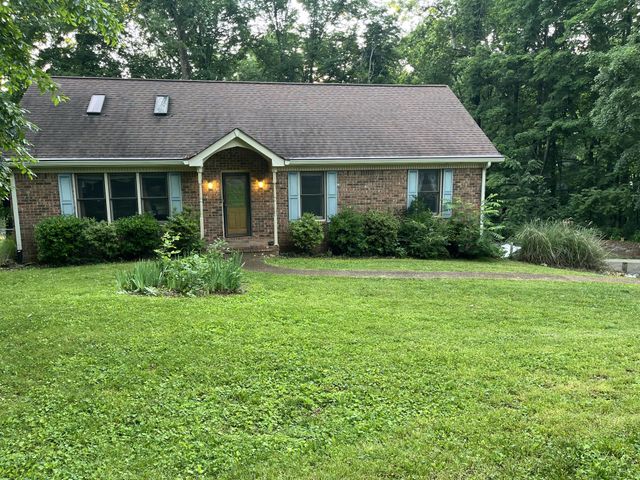 1106 Dogwood Ln, White House, TN 37188