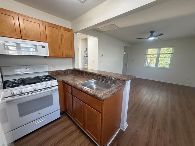739 Waukesha AVE, Norfolk, VA 23509