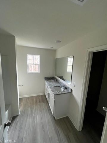 711 FAIRVIEW Street, High Point, NC 27260