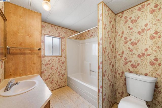 3998 Castro Valley Blvd, Castro Valley, CA 94546