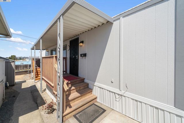 3998 Castro Valley Blvd, Castro Valley, CA 94546