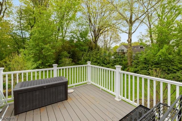 1075 Charles St, Mountainside Boro, NJ 07092