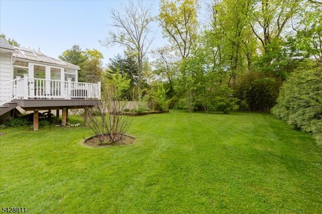 1075 Charles St, Mountainside Boro, NJ 07092