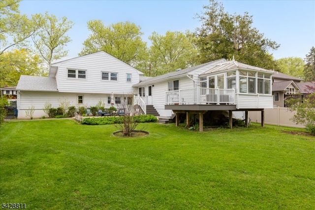 1075 Charles St, Mountainside Boro, NJ 07092