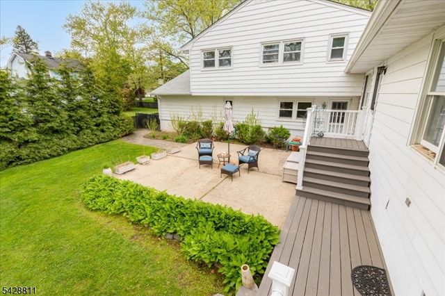 1075 Charles St, Mountainside Boro, NJ 07092