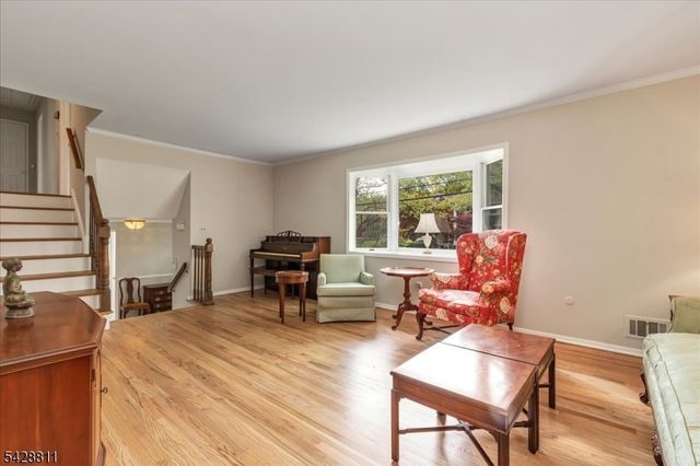 1075 Charles St, Mountainside Boro, NJ 07092