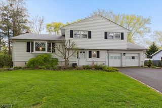 1075 Charles St, Mountainside Boro, NJ 07092