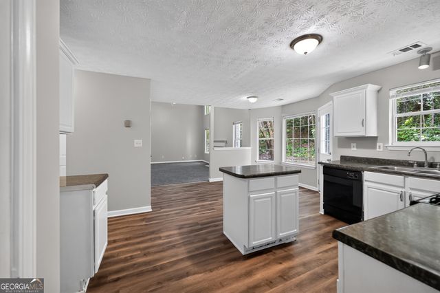 3409 Fieldstone Trace, Ellenwood, GA 30294