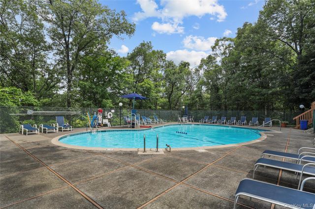 150 Overlook Avenue 6L, Peekskill, NY 10566