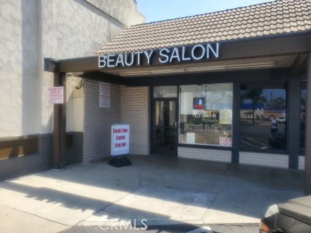 1451 S Main Street, Santa Ana, CA 92707