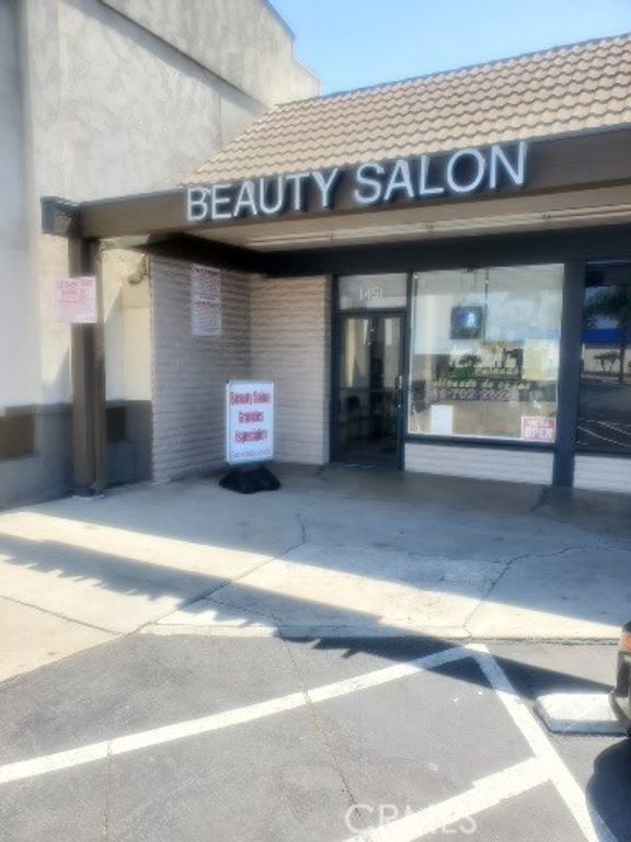 1451 S Main Street, Santa Ana, CA 92707