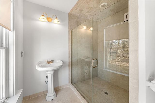 6174 Allmondsville RD, Gloucester, VA 23061