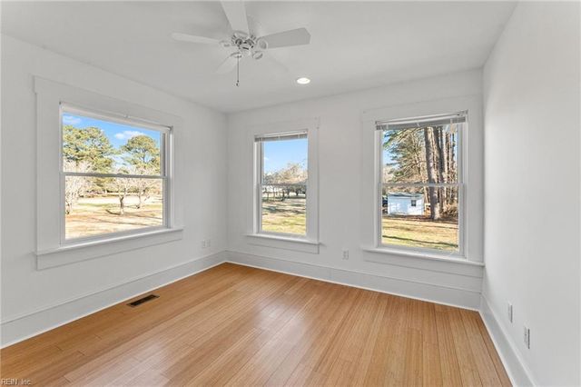 6174 Allmondsville RD, Gloucester, VA 23061