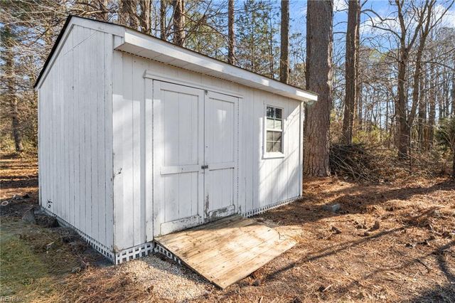 6174 Allmondsville RD, Gloucester, VA 23061