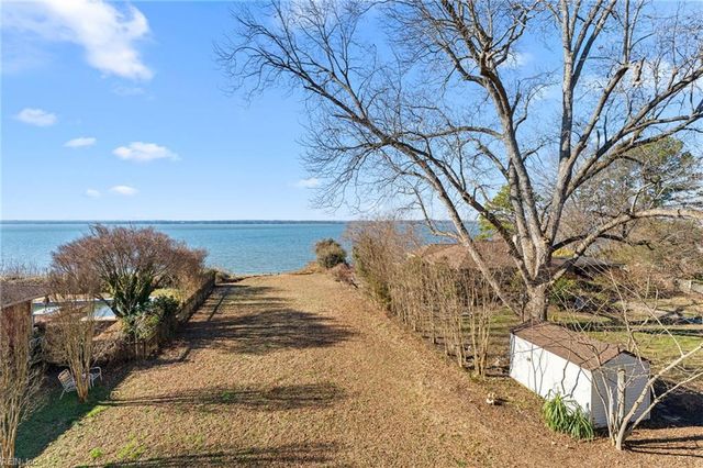 6174 Allmondsville RD, Gloucester, VA 23061