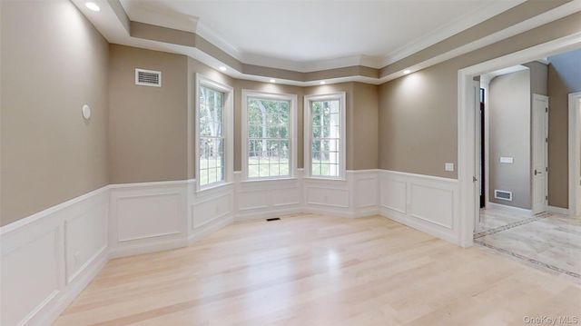 550 Moriches Road, Head Of The Harbor, NY 11780