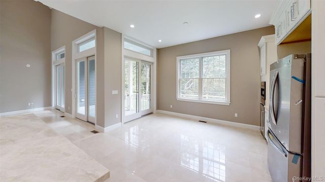 550 Moriches Road, Head Of The Harbor, NY 11780