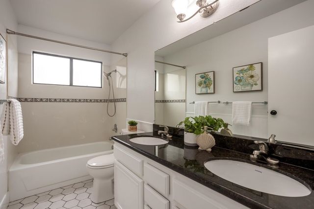 6001 Joaquin Murieta Ave F, Newark, CA 94560