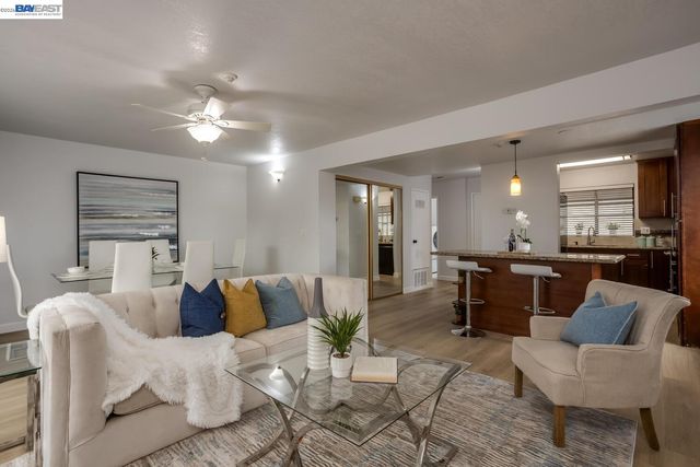 6001 Joaquin Murieta Ave F, Newark, CA 94560