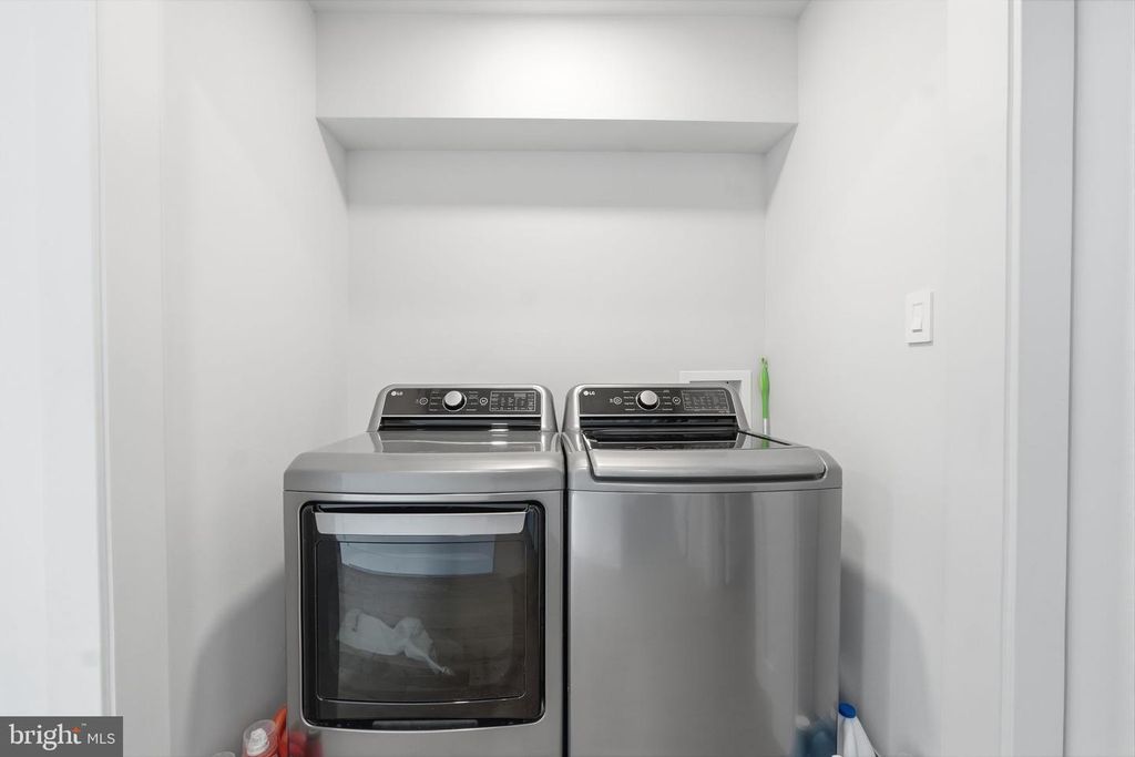 Image 23 of property listing at 107 CHERRYWOOD DR, Gaithersburg, MD 20878