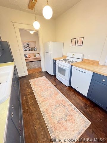 1928 E Spring Street, New Albany, IN 47150