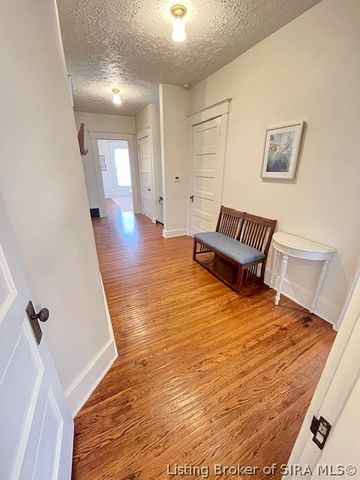 1928 E Spring Street, New Albany, IN 47150