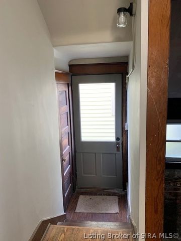 1928 E Spring Street, New Albany, IN 47150
