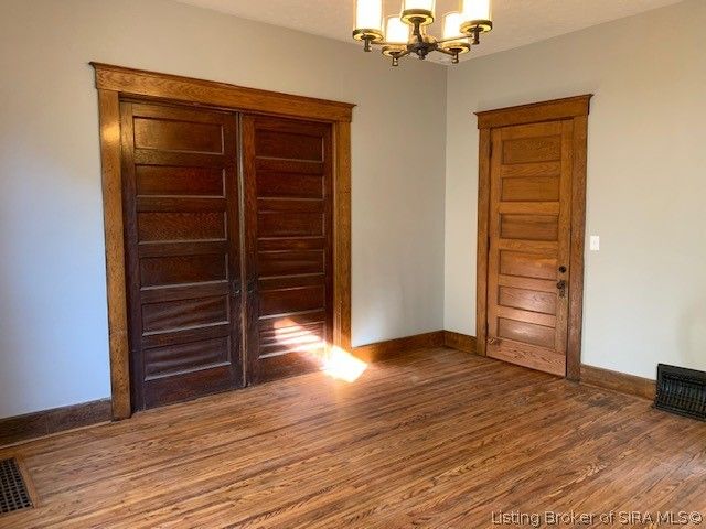 1928 E Spring Street, New Albany, IN 47150