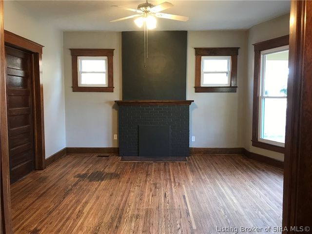 1928 E Spring Street, New Albany, IN 47150