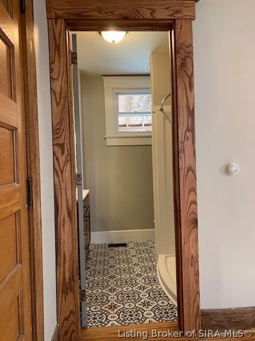 1928 E Spring Street, New Albany, IN 47150