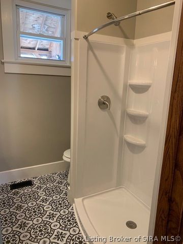 1928 E Spring Street, New Albany, IN 47150