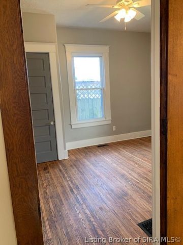 1928 E Spring Street, New Albany, IN 47150
