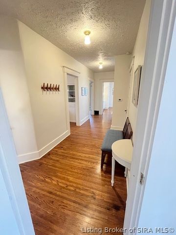 1928 E Spring Street, New Albany, IN 47150