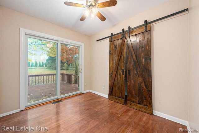 1620 Irwin Drive, Waterford, MI 48327