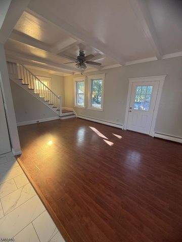21 Harmon Pl, North Haledon Boro, NJ 07508
