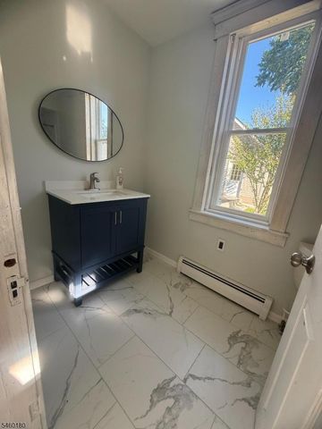 21 Harmon Pl, North Haledon Boro, NJ 07508