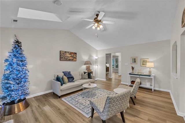 704 Yateley CT, Chesapeake, VA 23322