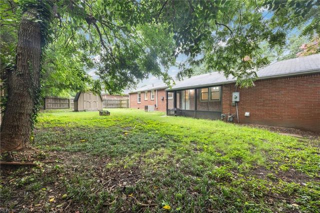 4536 Little John DR, Norfolk, VA 23513