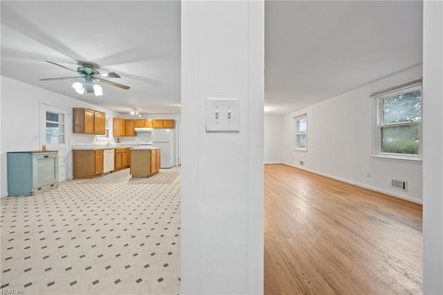 4536 Little John DR, Norfolk, VA 23513