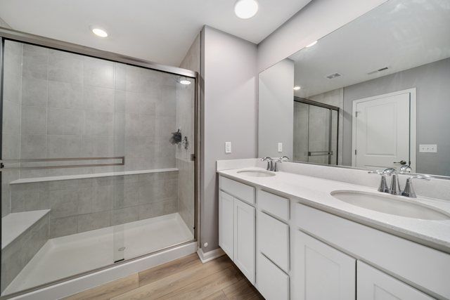 1004 Atterberg Road, South Elgin, IL 60177