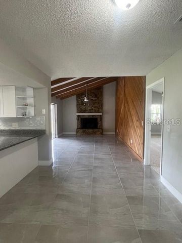4421 RANCHWOOD LANE, Tampa, FL 33624