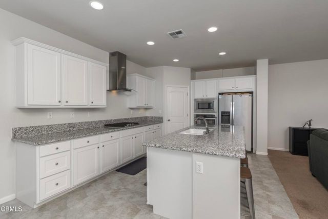 12201 Quiet Creek Way, Bakersfield, CA 93311