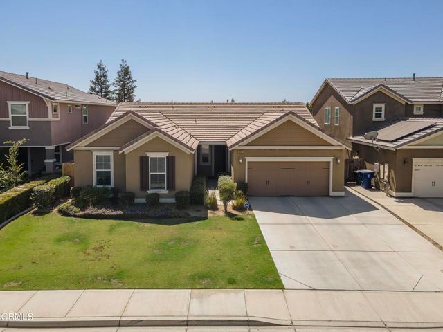 12201 Quiet Creek Way, Bakersfield, CA 93311